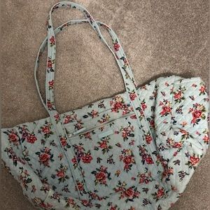 Vera Bradley teal duffel bag big